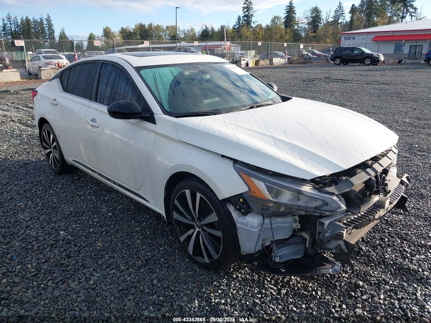 NISSAN ALTIMA SR INTELLIGENT AWD