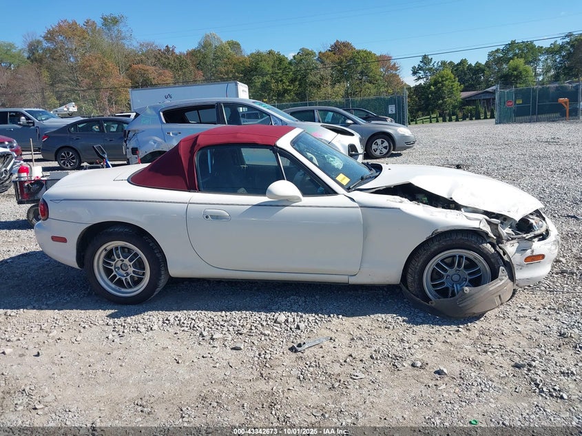 1999 Mazda Mx-5 Miata Leather Pkg/Popular Equipment Pkg/Sports Pkg/Touring Pkg VIN: JM1NB3537X0128511 Lot: 43342673