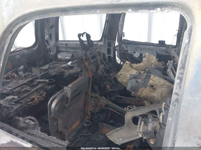 2005 Chevrolet Tahoe Z71 VIN: 1GNEK13T35R130389 Lot: 43342714