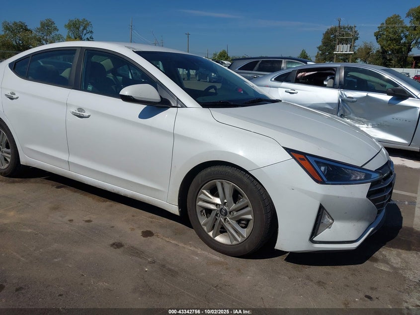 HYUNDAI ELANTRA SEL