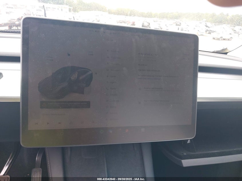 2022 Tesla Model Y Long Range Dual Motor All-Wheel Drive VIN: 7SAYGDEE7NF535722 Lot: 43342840