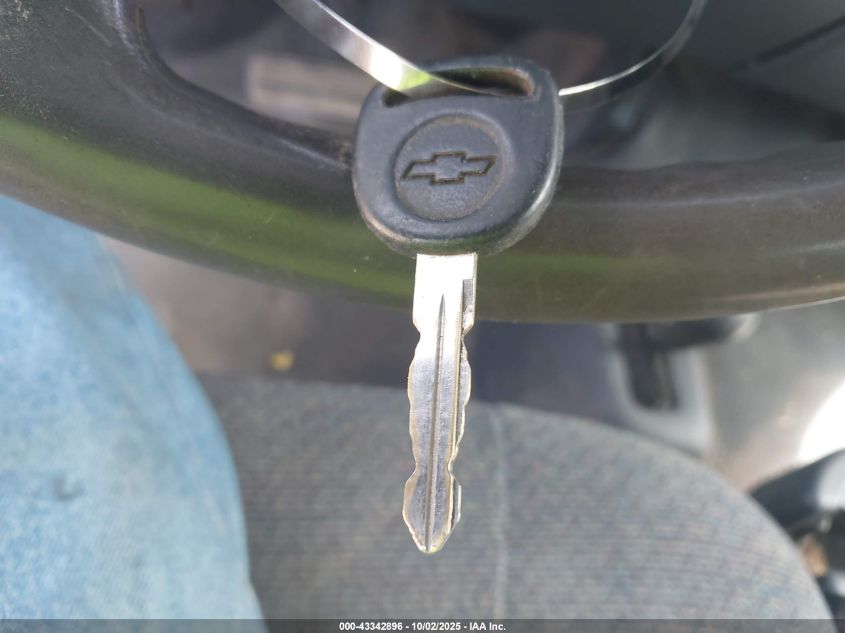 2002 Chevrolet Silverado 1500 VIN: 2GCEK19V521287718 Lot: 43342896