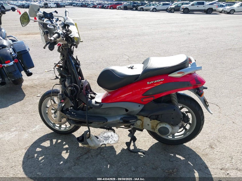 2003 Piaggio Bv 200 VIN: ZAPM289LX35001931 Lot: 43342929