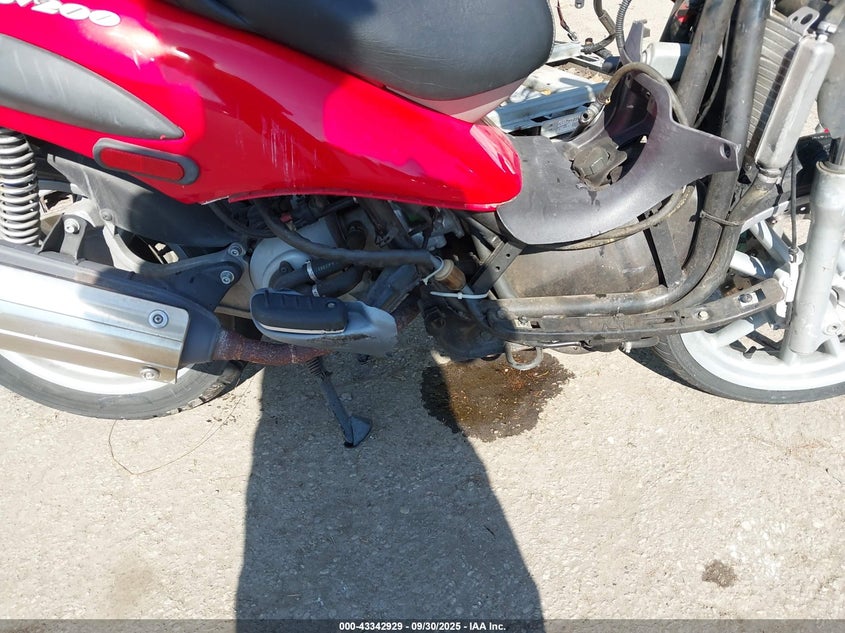 2003 Piaggio Bv 200 VIN: ZAPM289LX35001931 Lot: 43342929