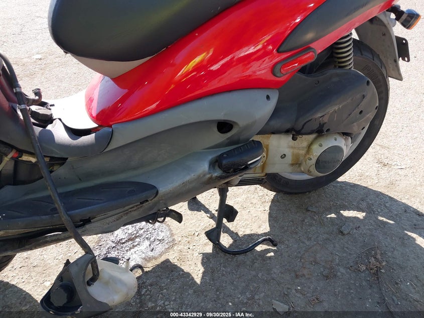 2003 Piaggio Bv 200 VIN: ZAPM289LX35001931 Lot: 43342929