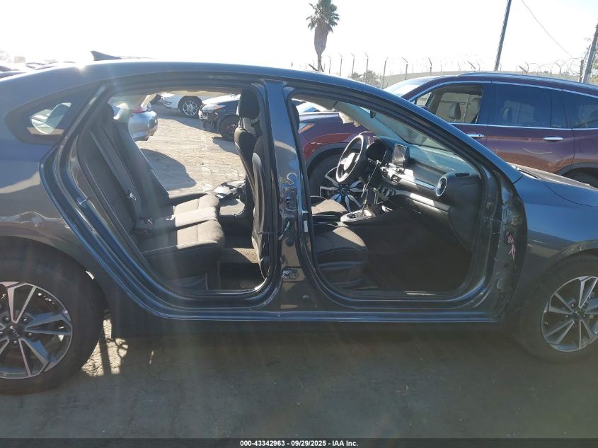 2023 Kia Forte Lxs VIN: 3KPF24AD2PE586053 Lot: 43342963