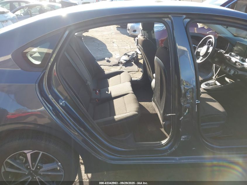 2023 Kia Forte Lxs VIN: 3KPF24AD2PE586053 Lot: 43342963