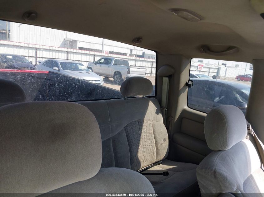 2000 Chevrolet Silverado 2500 Ls VIN: 1GCFC29U3YZ183341 Lot: 43343129