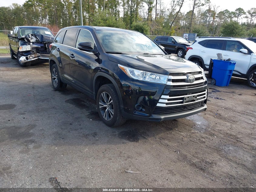 2018 TOYOTA HIGHLANDER LE - 5TDZZRFH2JS243452