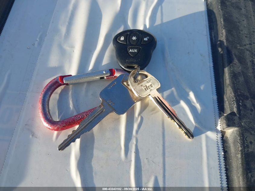 2000 Chevrolet Tracker VIN: 2CNBE18C0Y6928436 Lot: 43343182