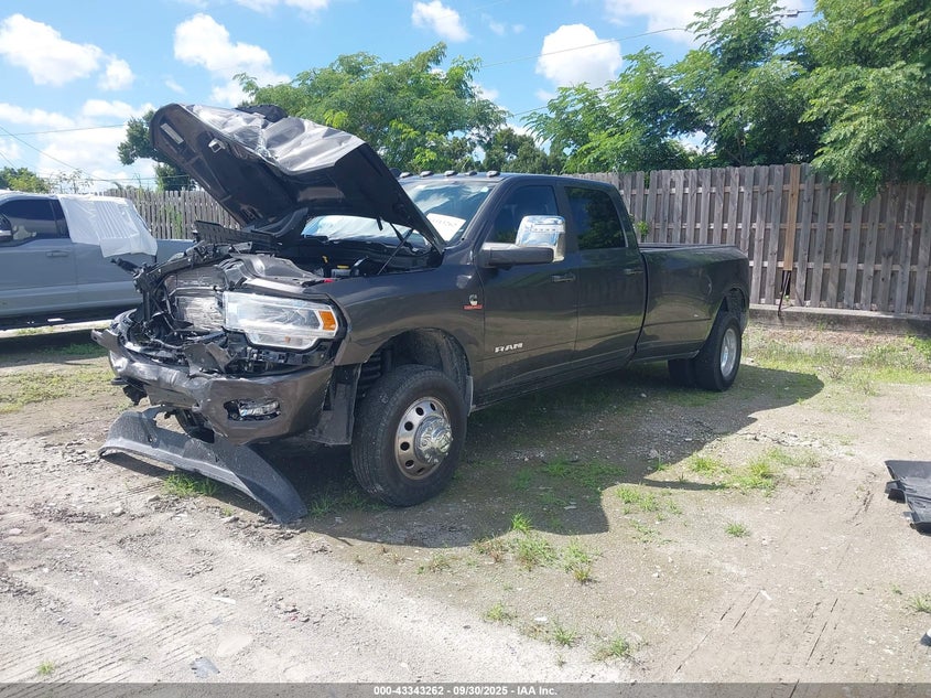 3C63RRJL2RG350505 2024 RAM 3500 photo no. 2