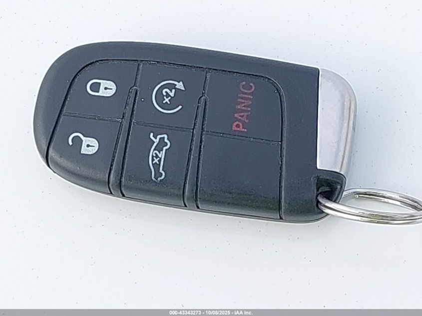 2015 Chrysler 200 S VIN: 1C3CCCBBXFN660857 Lot: 43343273