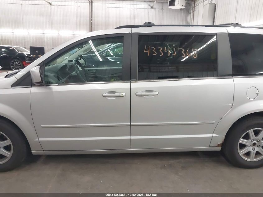 2008 Chrysler Town & Country Touring VIN: 2A8HR54P18R621688 Lot: 43343368