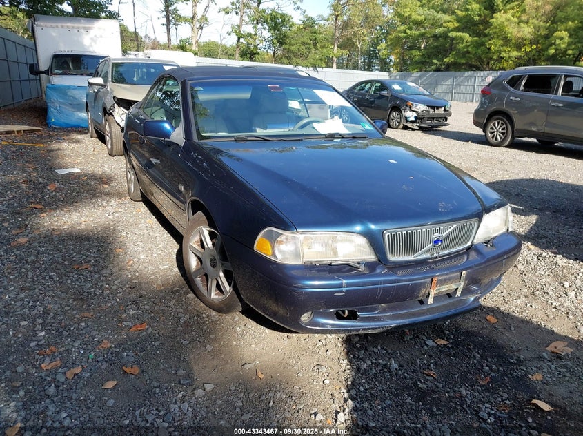 2001 Volvo C70