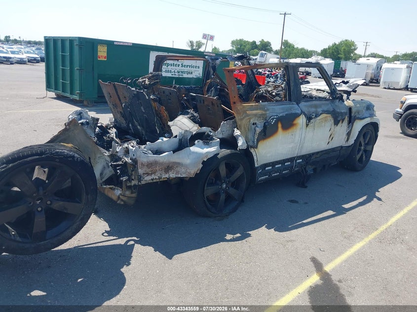 2024 LAND ROVER DEFENDER auction photo 4