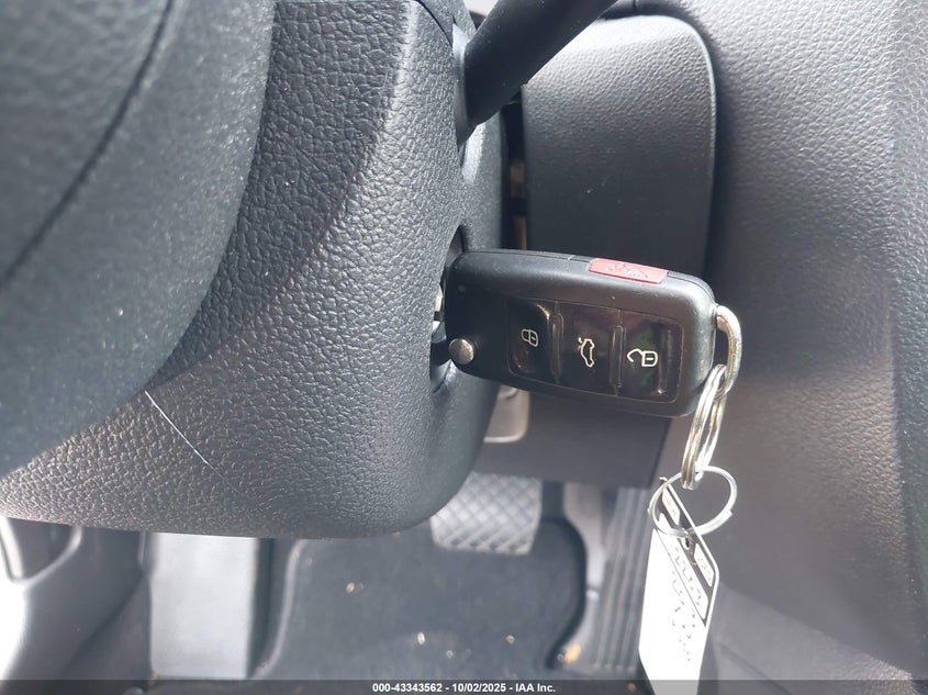 2013 VOLKSWAGEN JETTA S - 3VW2K7AJXDM280996