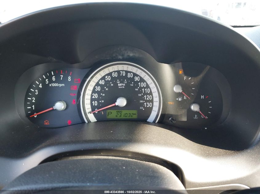 2007 Hyundai Entourage Gls/Limited/Se VIN: KNDMC233176027127 Lot: 43343566