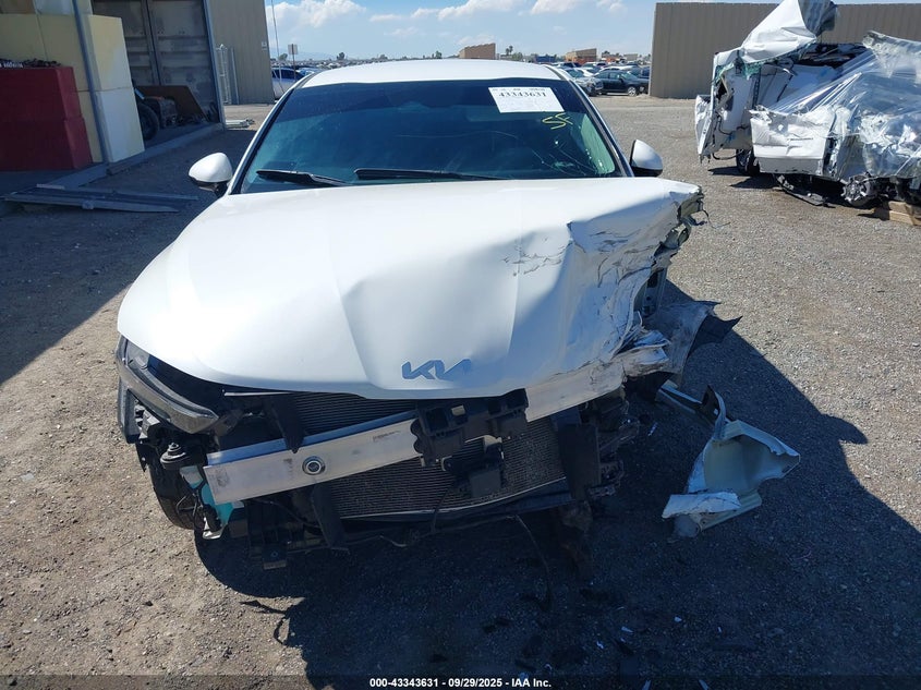 2025 Kia K5 Lxs VIN: KNAG24J76S5275919 Lot: 43343631
