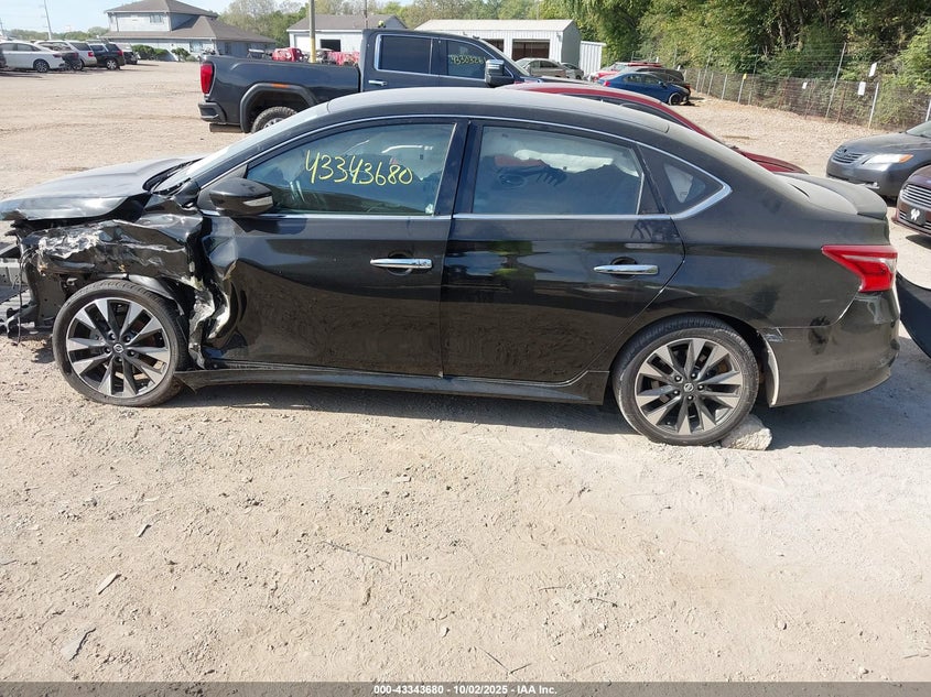 2019 NISSAN SENTRA SR - 3N1AB7AP1KY379881