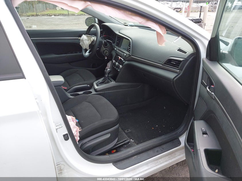2020 HYUNDAI ELANTRA SEL - 5NPD84LF1LH632322