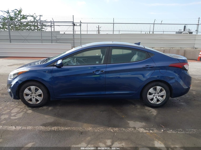 2016 HYUNDAI ELANTRA SE - 5NPDH4AE4GH722242