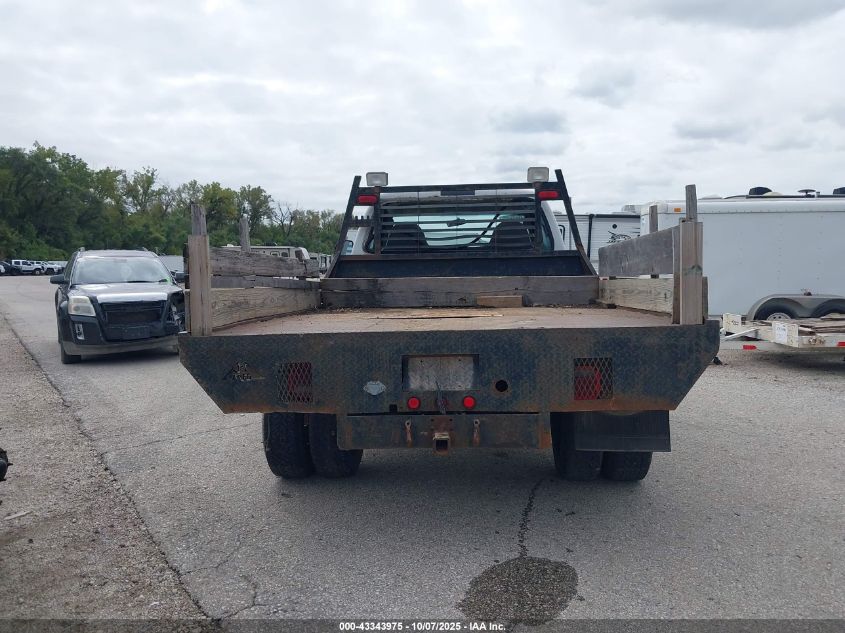 2006 Ford F-350 Chassis Xl/Xlt VIN: 1FDWF37556ED02628 Lot: 43343975