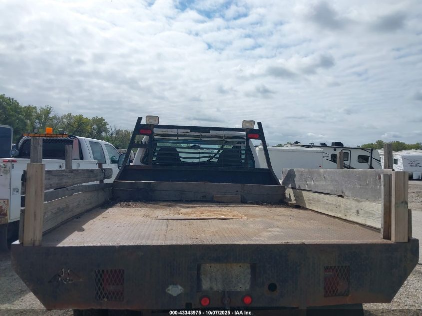 2006 Ford F-350 Chassis Xl/Xlt VIN: 1FDWF37556ED02628 Lot: 43343975