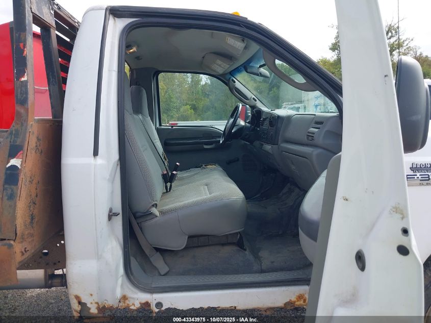 2006 Ford F-350 Chassis Xl/Xlt VIN: 1FDWF37556ED02628 Lot: 43343975