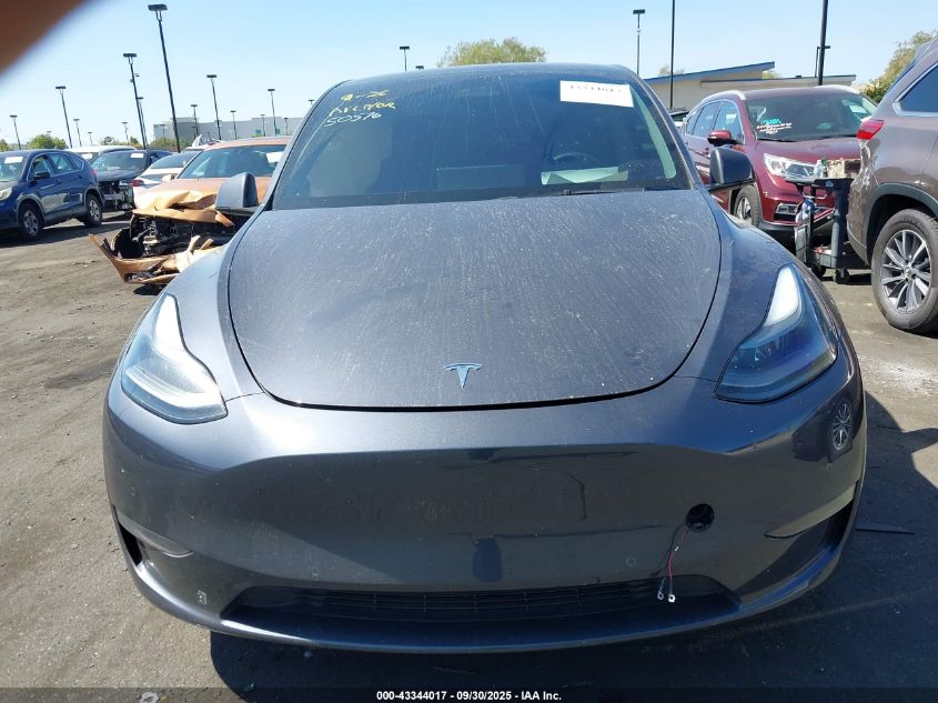 2022 Tesla Model Y Performance Dual Motor All-Wheel Drive VIN: 7SAYGDEF4NF492157 Lot: 43344017