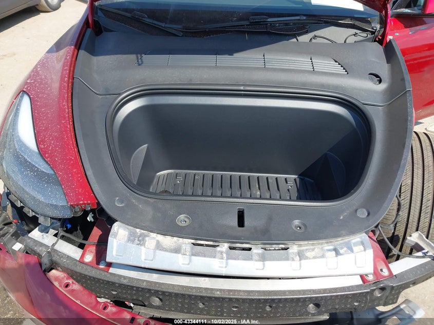 2025 Tesla Model Y Performance Dual Motor All-Wheel Drive VIN: 7SAYGDEF1SA351359 Lot: 43344111