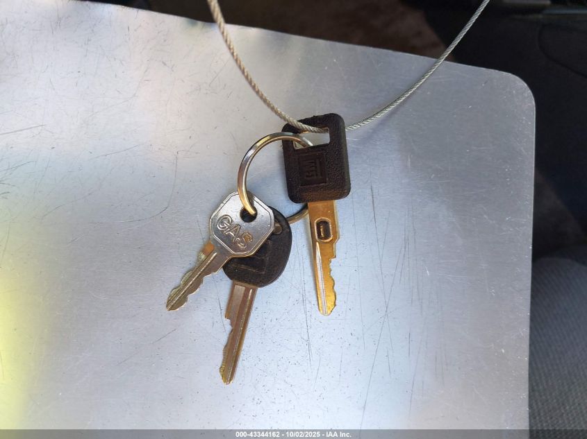 1994 Chevrolet Camaro VIN: 2G1FP22S9R2104264 Lot: 43344162