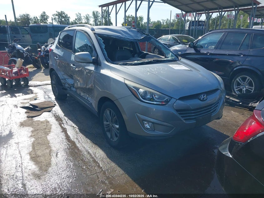 HYUNDAI TUCSON SE