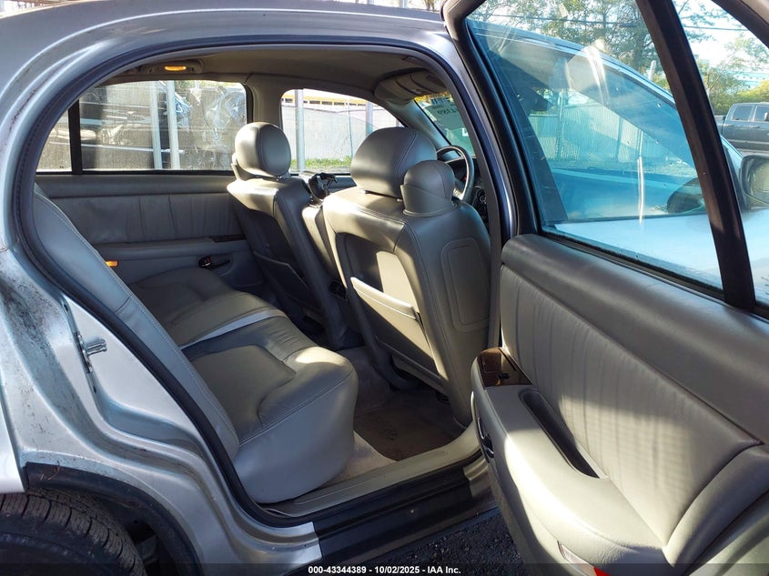 2004 Buick Park Avenue VIN: 1G4CW54K044163570 Lot: 43344389