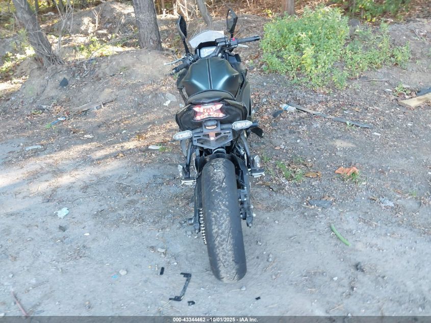 2025 Kawasaki Ex650 P VIN: ML5EXEP16SDAG0169 Lot: 43344462