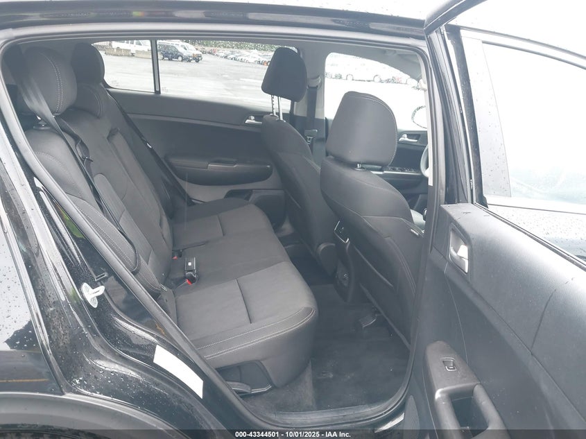 2021 KIA SPORTAGE LX - KNDPMCAC2M7942822