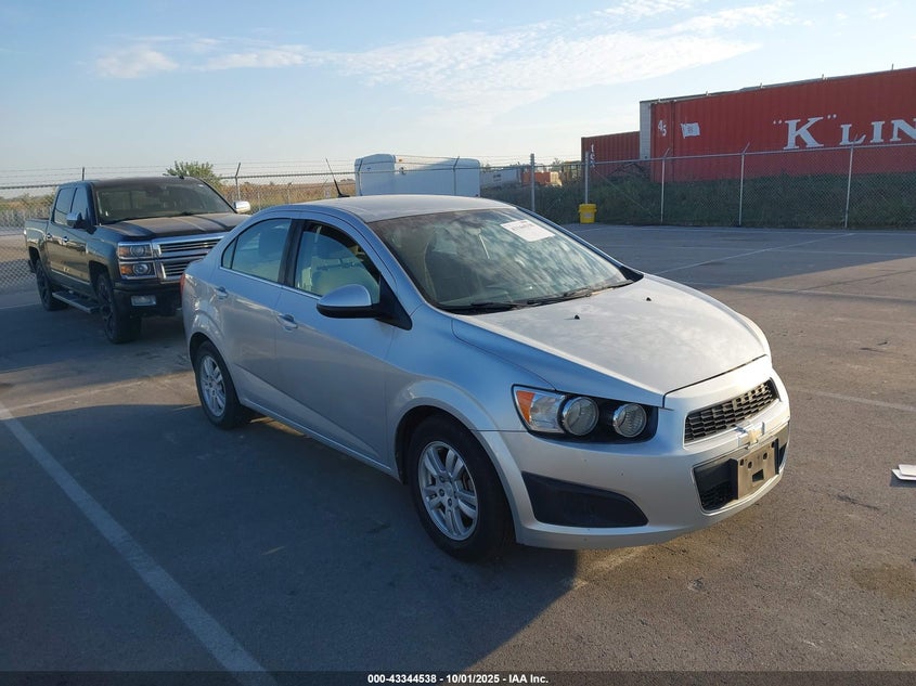 CHEVROLET SONIC LT AUTO