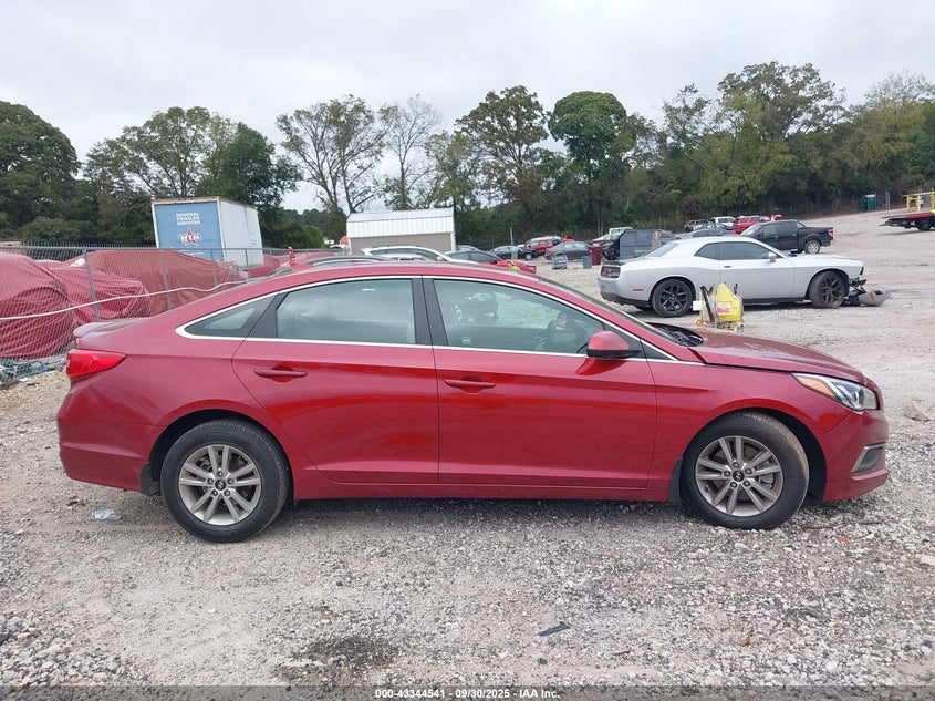2016 HYUNDAI SONATA SE - 5NPE24AF5GH308529