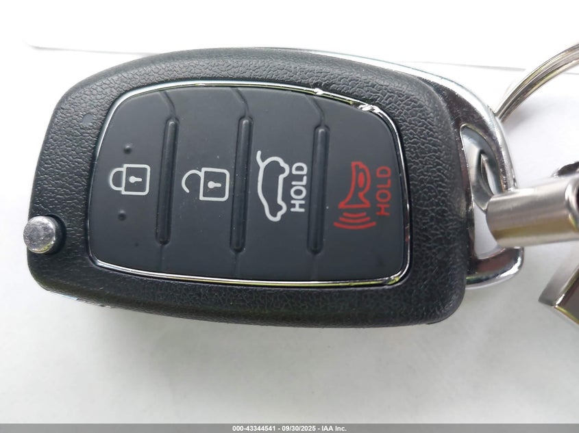 2016 HYUNDAI SONATA SE - 5NPE24AF5GH308529