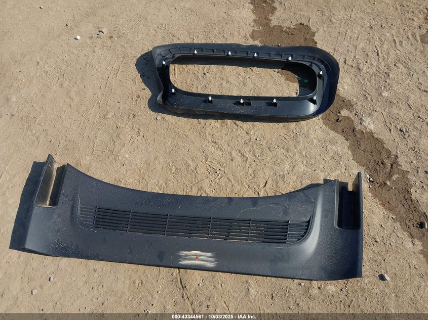 2026 Tesla Model Y Long Range Dual Motor All-Wheel Drive VIN: 7SAYGDED5TF424669 Lot: 43344561