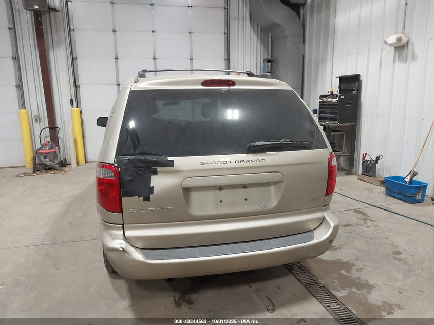 2005 Dodge Grand Caravan Sxt VIN: 2D4GP44L45R303353 Lot: 43344563