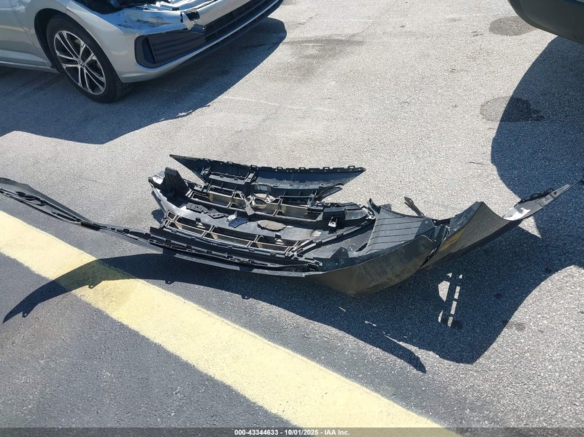 2020 HYUNDAI ELANTRA SE - 5NPD74LF8LH599676