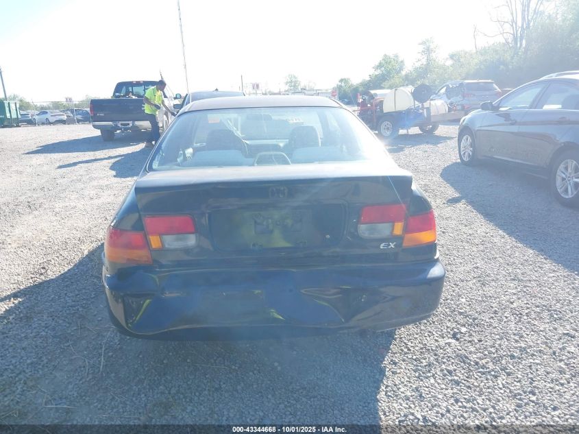 1997 Honda Civic Ex VIN: 1HGEJ8242VL095556 Lot: 43344668