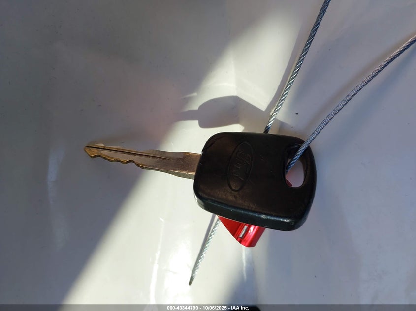 2000 Ford F-150 Lariat/Work Series/Xl/Xlt VIN: 1FTRX18L7YNA39030 Lot: 43344790