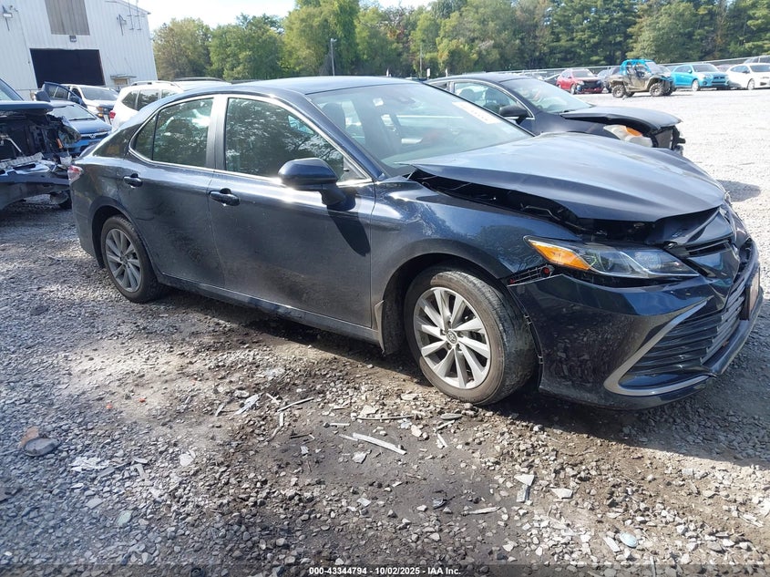TOYOTA CAMRY LE AWD
