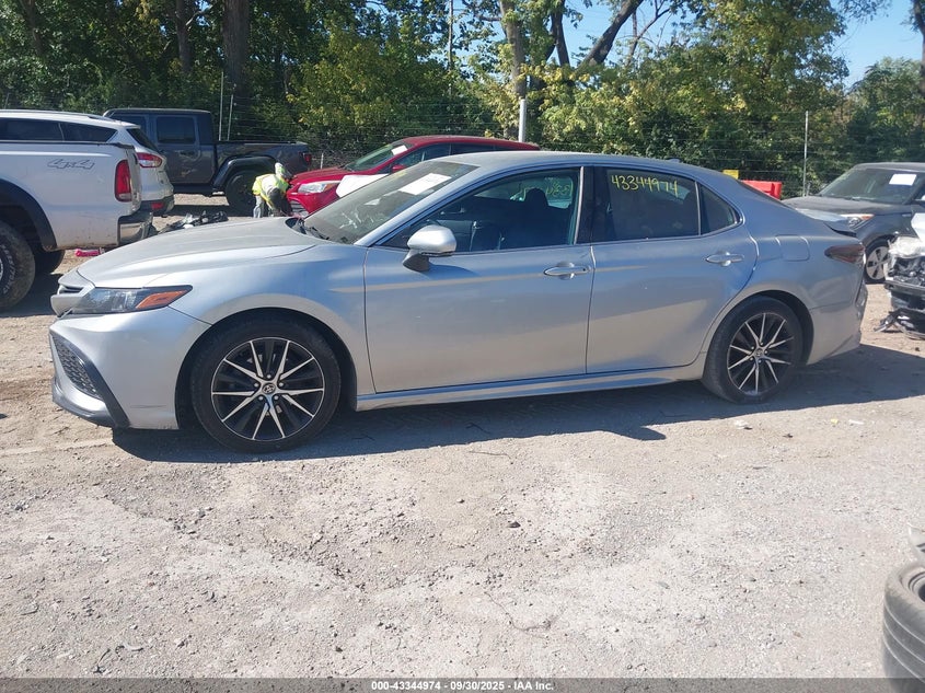 2022 TOYOTA CAMRY SE - 4T1G11AK5NU018670