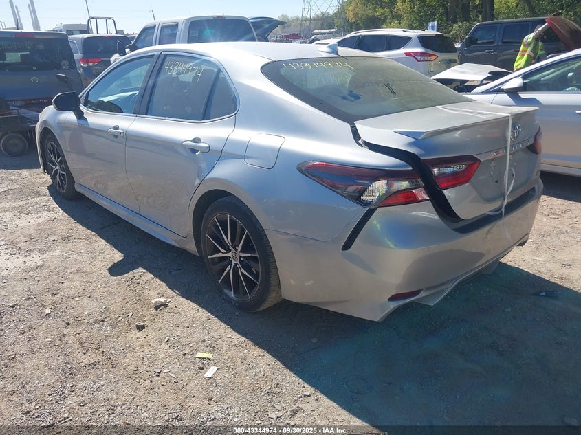 2022 TOYOTA CAMRY SE - 4T1G11AK5NU018670
