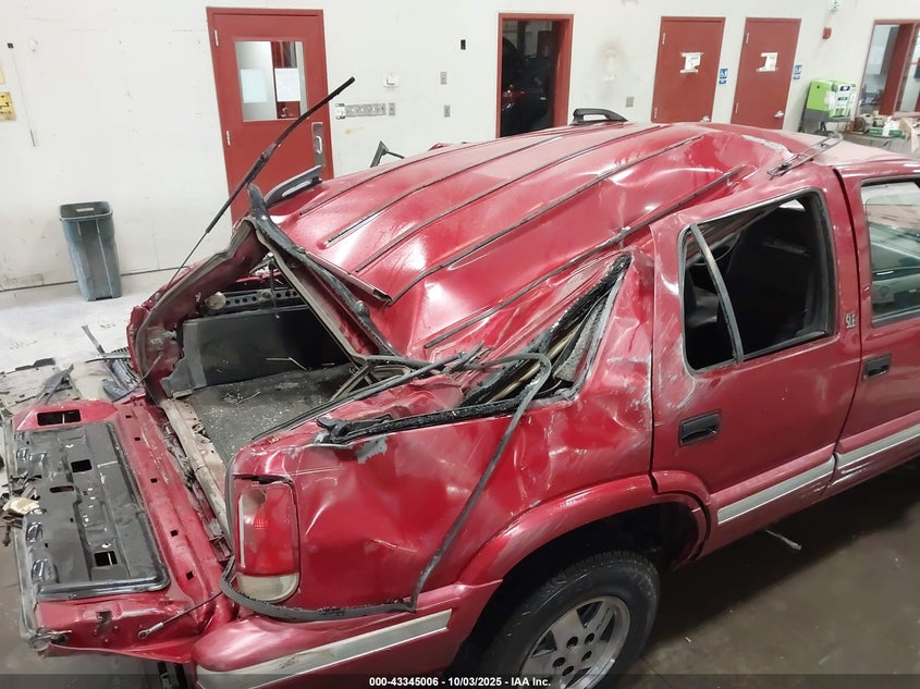 1997 GMC Jimmy Sls VIN: 1GKDT13W8V2509140 Lot: 43345006