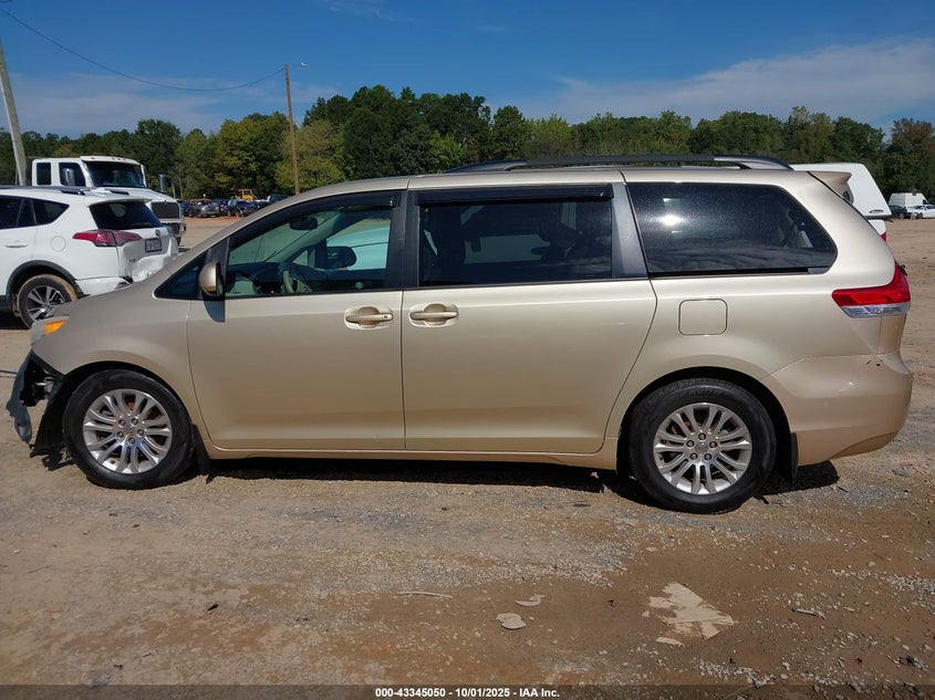 2014 TOYOTA SIENNA XLE V6 8 PASSENGER - 5TDYK3DC4ES442982