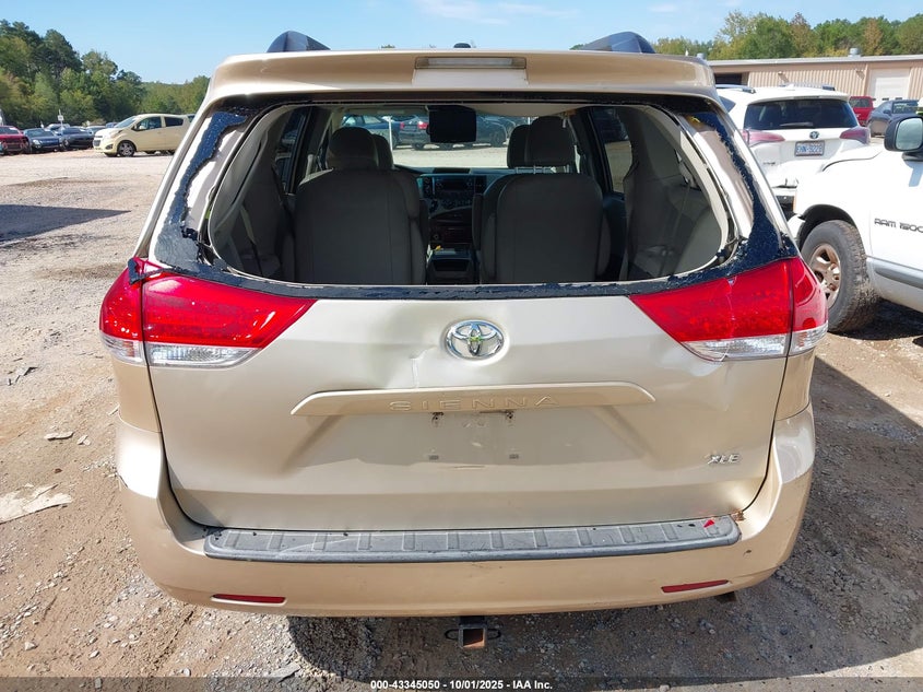 2014 TOYOTA SIENNA XLE V6 8 PASSENGER - 5TDYK3DC4ES442982