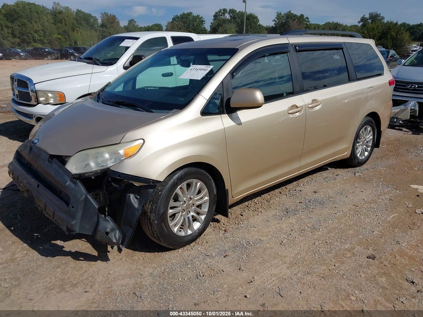 2014 TOYOTA SIENNA XLE V6 8 PASSENGER - 5TDYK3DC4ES442982